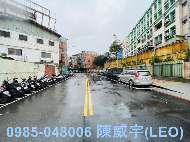 三重法拍華廈-6