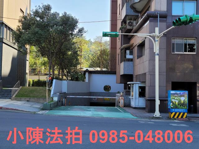台北士林法拍大樓-4